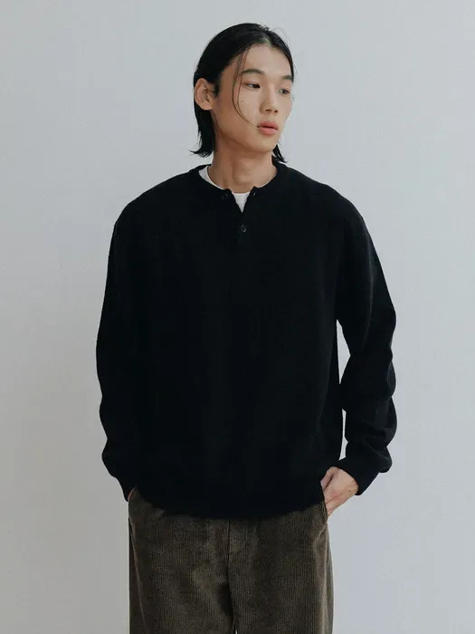 [M26-260] 더웨더이즈어썸 브루클린 헨리넥 니트 블랙